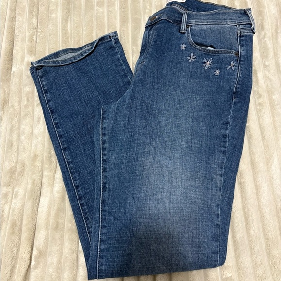 Blue Denim Women's Jeans - Picture 1 of 6